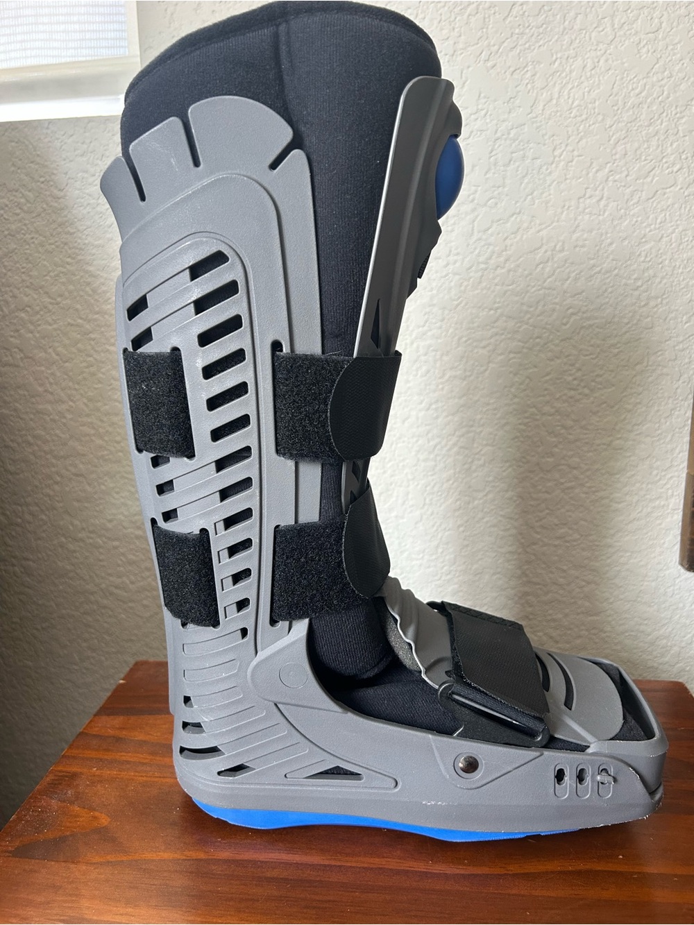 Advanced Orthopaedics Aero Walker High Top Air Cam Walking Boot